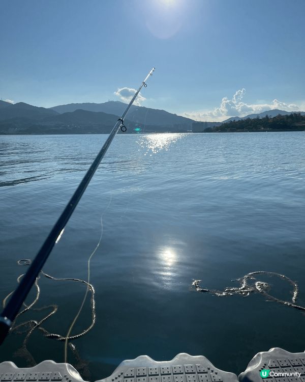 位於大埔三門仔的魚排，隨了可以享受寧靜的環境釣魚之外，吹吹海...