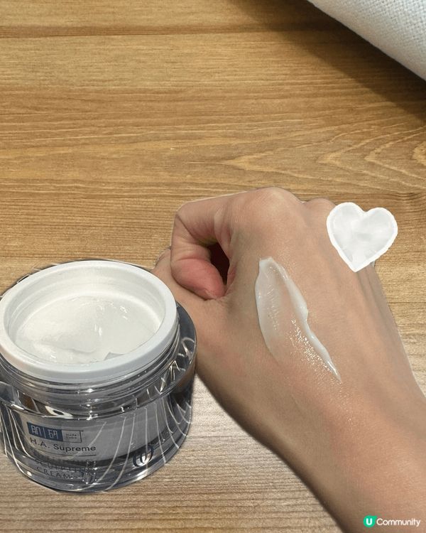 今次分享最近使用嘅H.A. Supreme活力緊致面霜。質地...