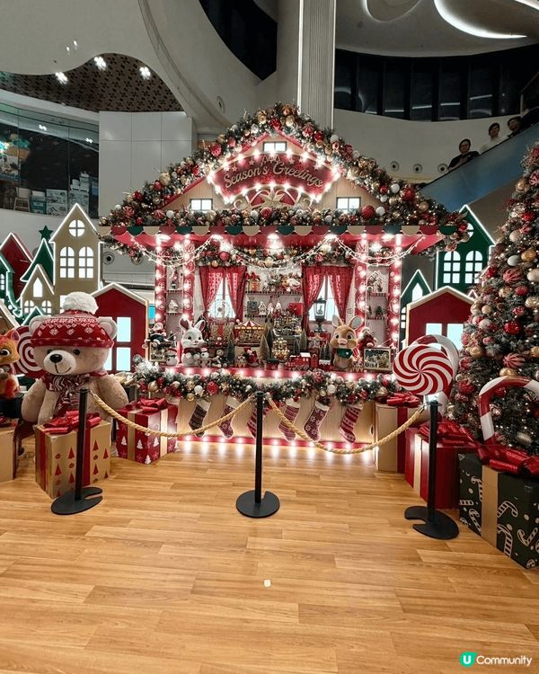 日出康城商場佈置很漂亮，多打咭位，氣氛也好，食肆和購物點比較...