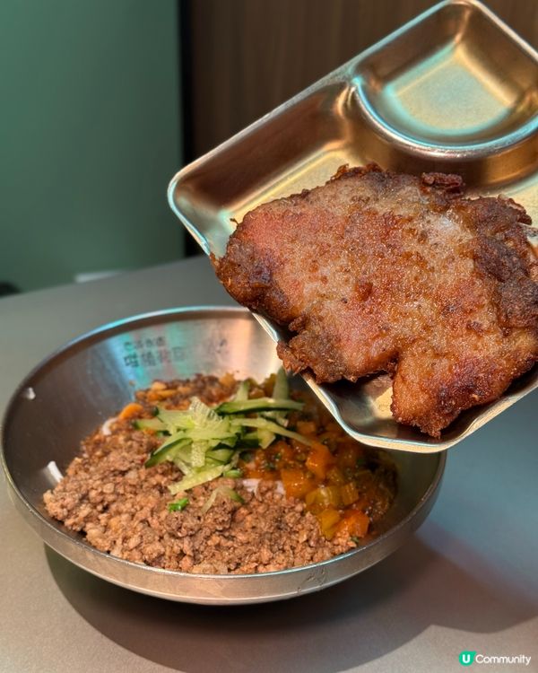 懷舊戲棚風の港式冰室