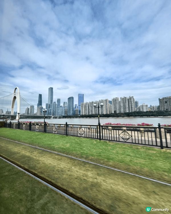 適逢天氣轉涼，帶小朋友北上廣州秋遊，打卡廣州熊貓主題1號有軌...