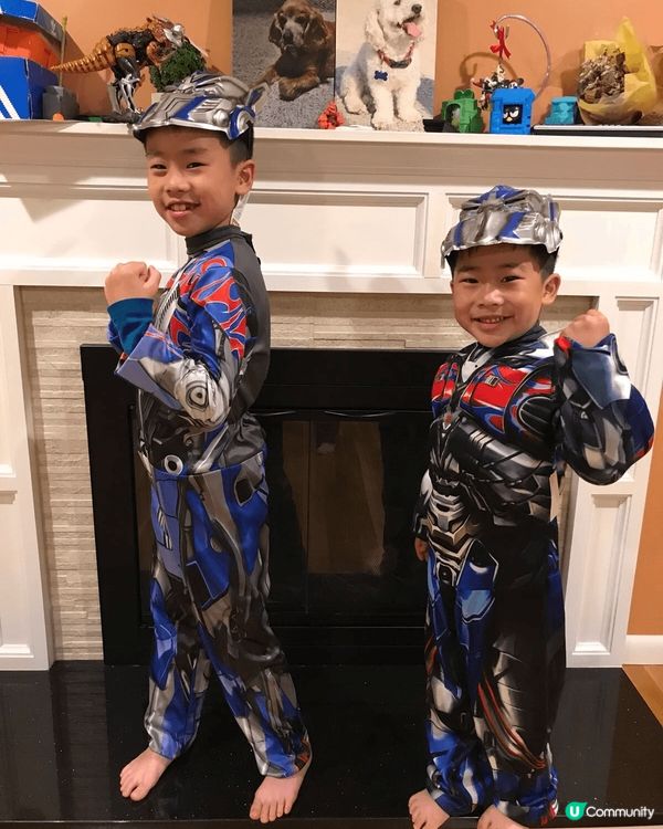 第一次帶兩個小朋友去公園賞花，佢哋第一次見到蒲公英，好奇吹散...