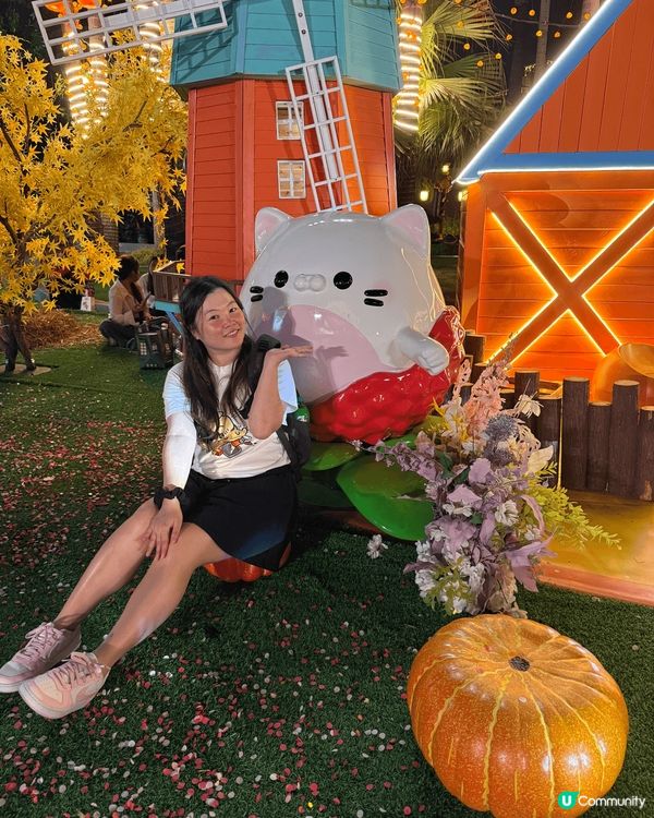 深圳歡樂谷真係好好玩，有唔少NPC互動，仲可以同佢地比心影相...