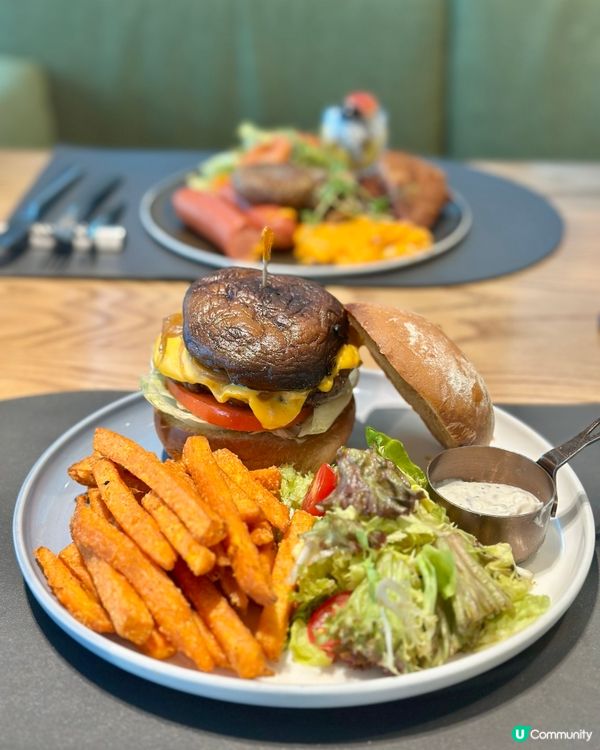 delish kitchen by ALOT 