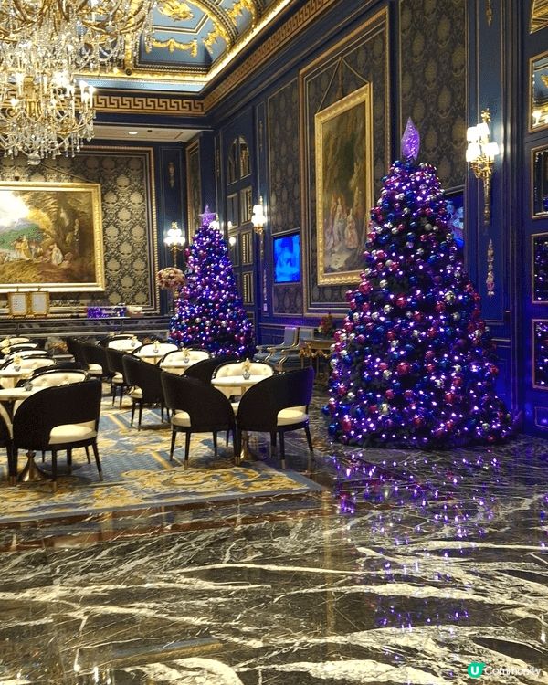 澳門巴黎人酒店的聖誕裝飾精緻奪目，順便來一口美味咖啡，冇得輸...