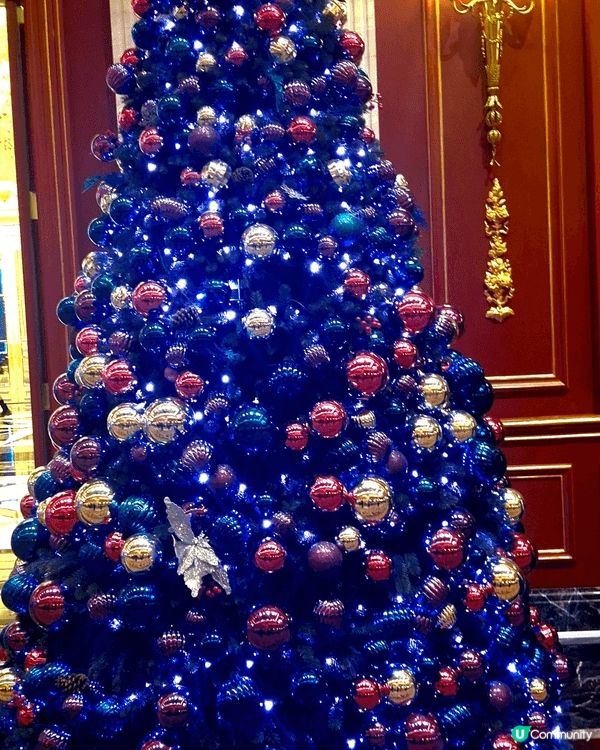 澳門巴黎人酒店的聖誕裝飾精緻奪目，順便來一口美味咖啡，冇得輸...