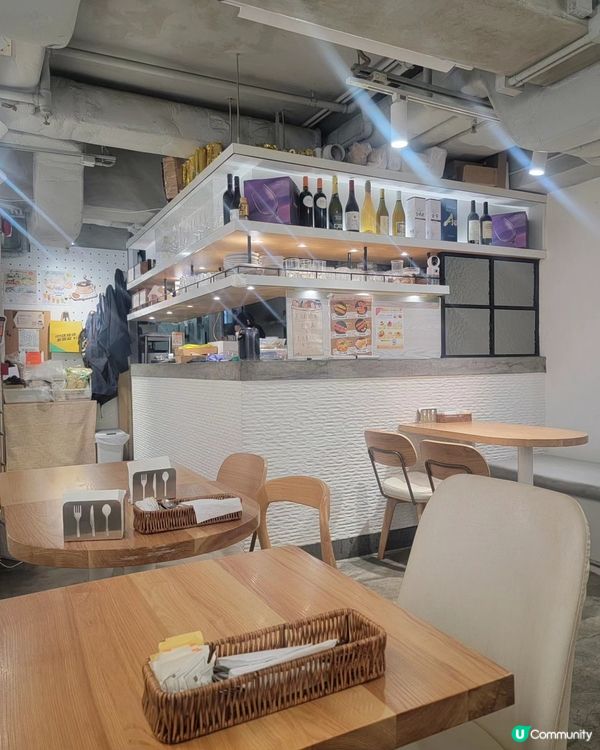 上環文青西餐！鬧市靜土chill下📸