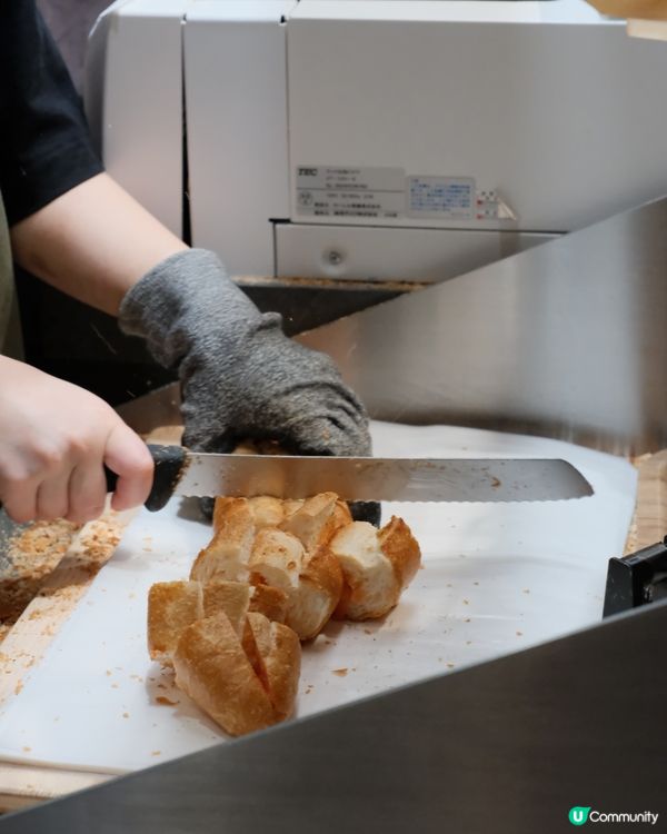 日本福岡人氣明太子法包麵包店