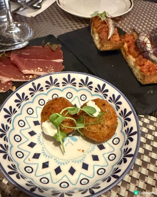 【 ROJO｡融入亞洲元素的Fusion Tapas 】