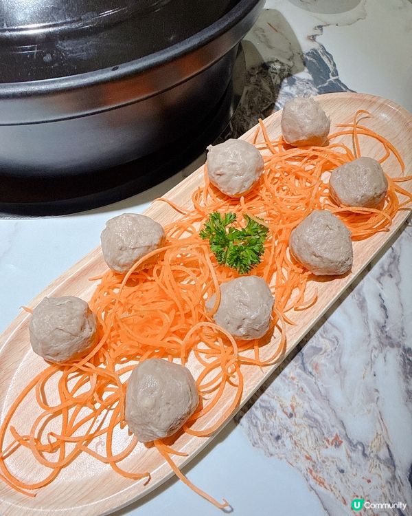 深圳吃清甜珍珠馬蹄椰子雞煲| 必吃臘味芋頭煲仔飯