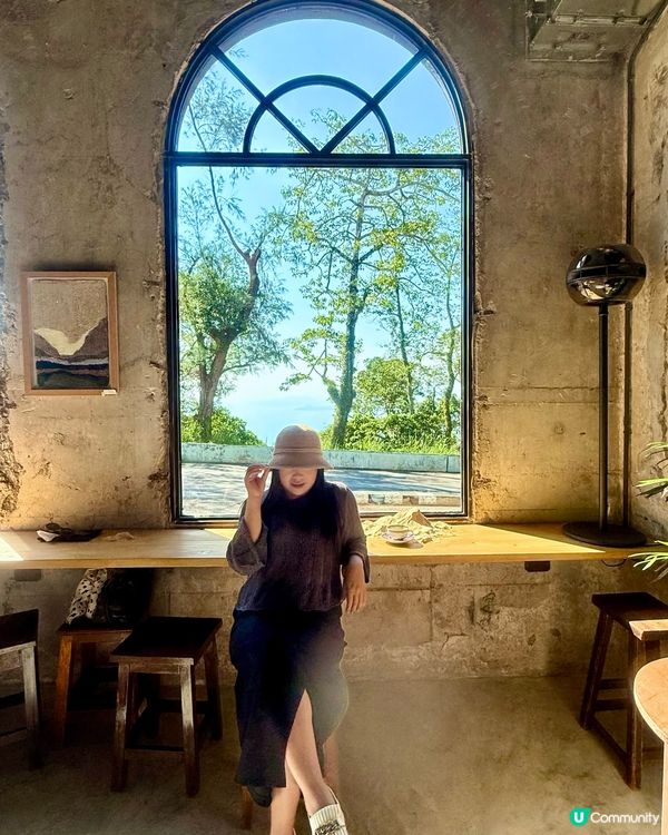 為了這扇窗，值得來山頂一趟