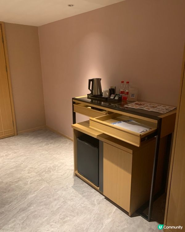 [酒店開箱系列]喜悅假日酒店|裝修別緻|出現古怪聲音👻