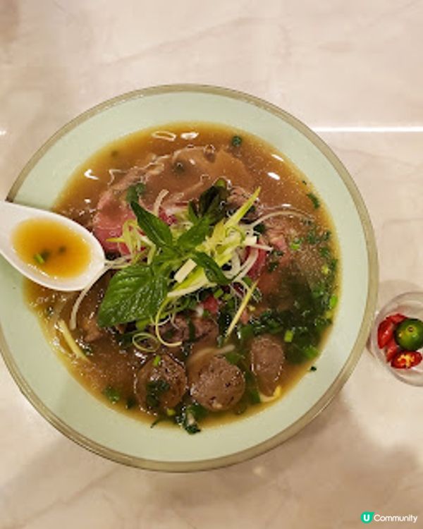 河內越式料理．牛三寶河粉超好食！