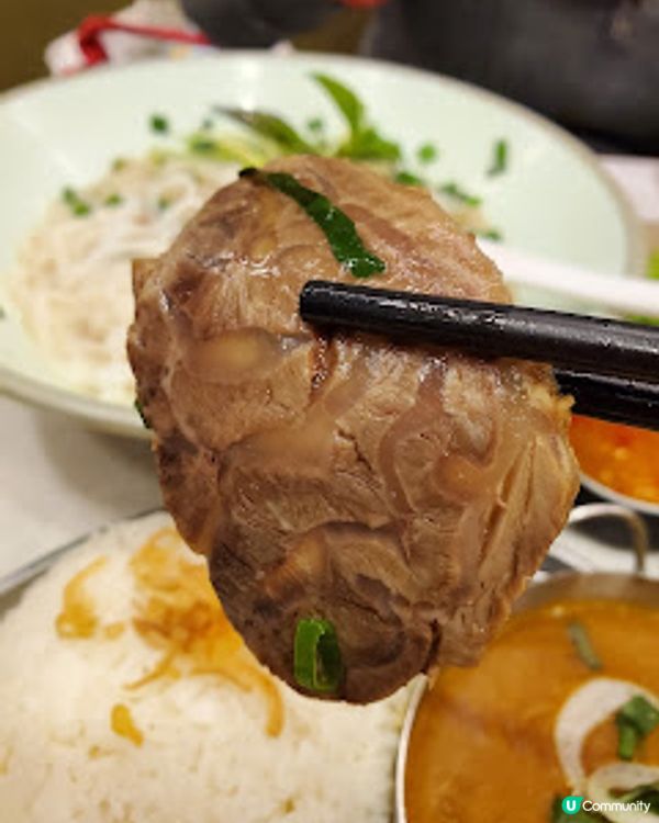 河內越式料理．牛三寶河粉超好食！