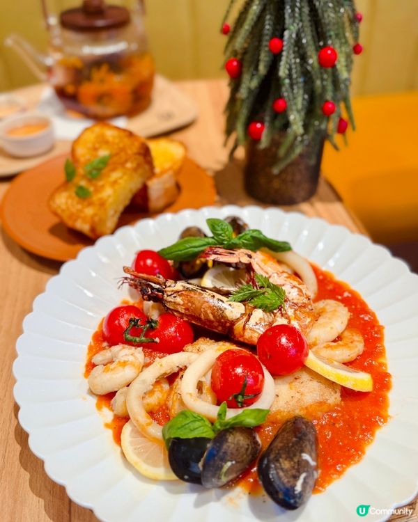 就嚟踏入12月🥳周圍已經好有聖誕氣氛了🎄我就同屋企人提早去西...