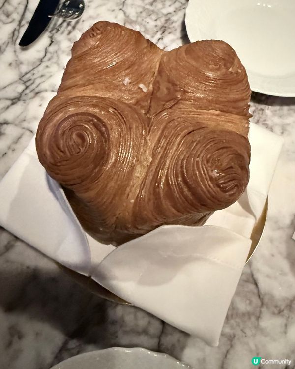 維港海景浪漫約會😍！打卡美食推介！🌃