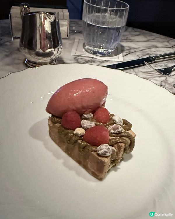 維港海景浪漫約會😍！打卡美食推介！🌃