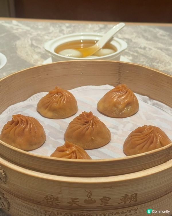 樂天皇朝蟹粉小籠包🤤！東薈城必食！