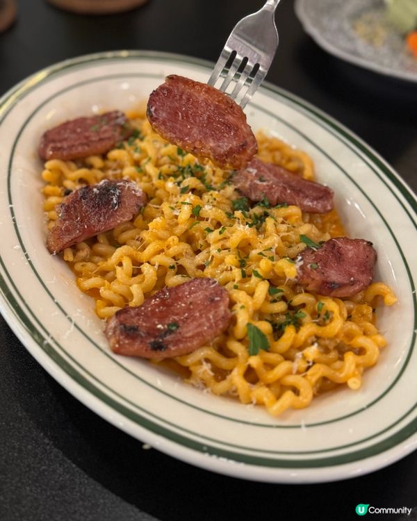 開心果巴斯克蛋糕必食🍰超級creamy💚煙肉炸雞雪糕窩夫🤤🤤