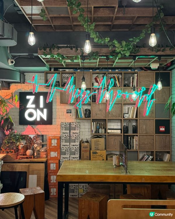 開心果巴斯克蛋糕必食🍰超級creamy💚煙肉炸雞雪糕窩夫🤤🤤