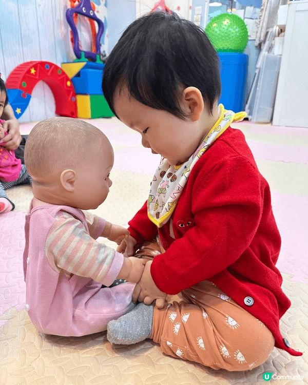 平時日常都會帶bb 去playhouse 玩～ 放下電。