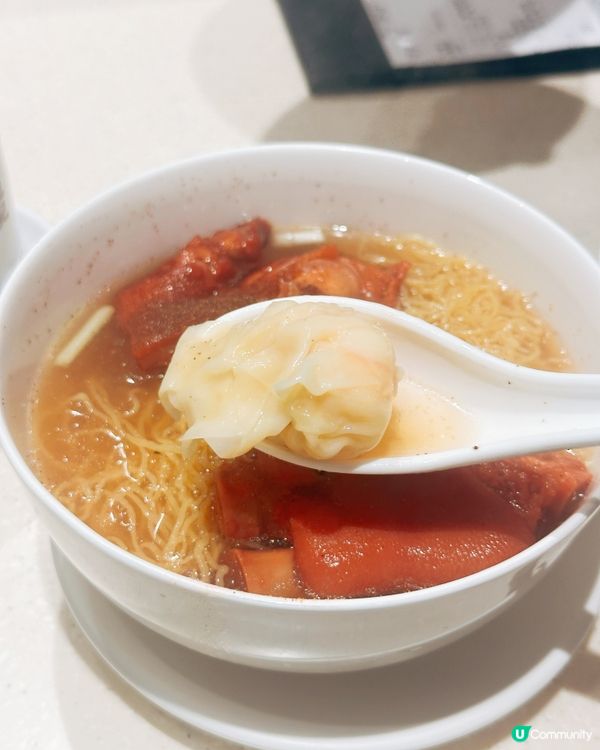 尖咀池記雲吞麵🍜！豬手勁入味😋！