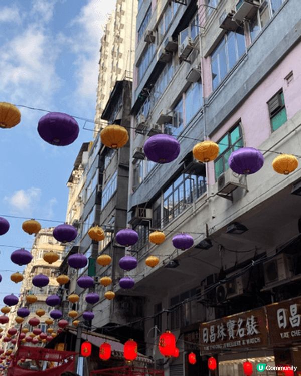 荃灣聖誕節裝飾可愛 現場還有遊戲，油麻地廟街燈籠增添了節日氣...
