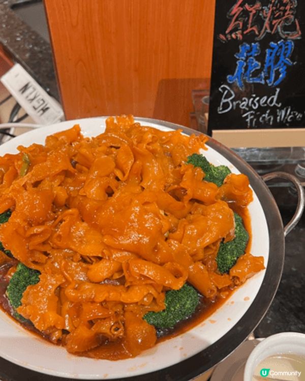 酒店自助餐，價錢親民，選擇可接受，仲有free flow 紅...