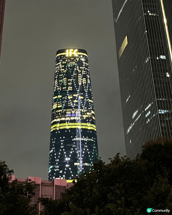 廣州花月庭餐廳氣氛干净而優雅，服務熱情。食物非常好吃