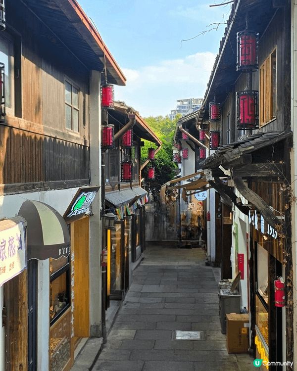 杭州，小河直街，風景如畫，圍爐煮茶，如夢似幻。