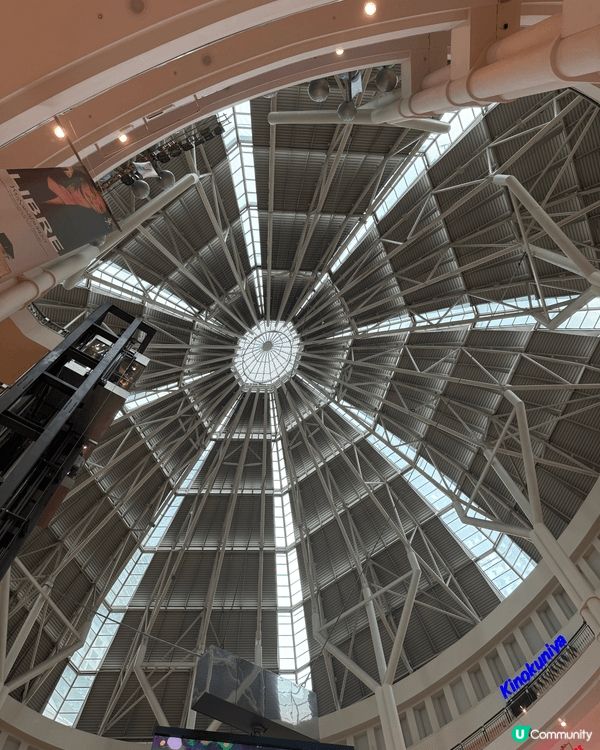 馬來西亞吉隆坡地標雙子塔同埋夜市。夜市好多海鮮可以選擇亦都好...