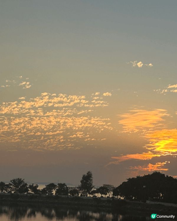 黃金海岸商場/酒店黃昏景色優美，多間美食，不定時舉辦多項活動...