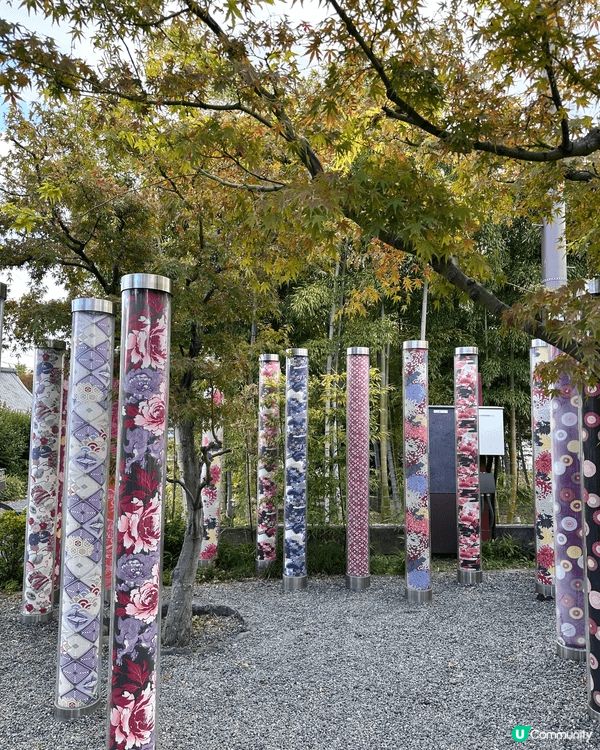 11月中去了京都的嵐山旅遊，這是其中一個必影的景點~~和服森...