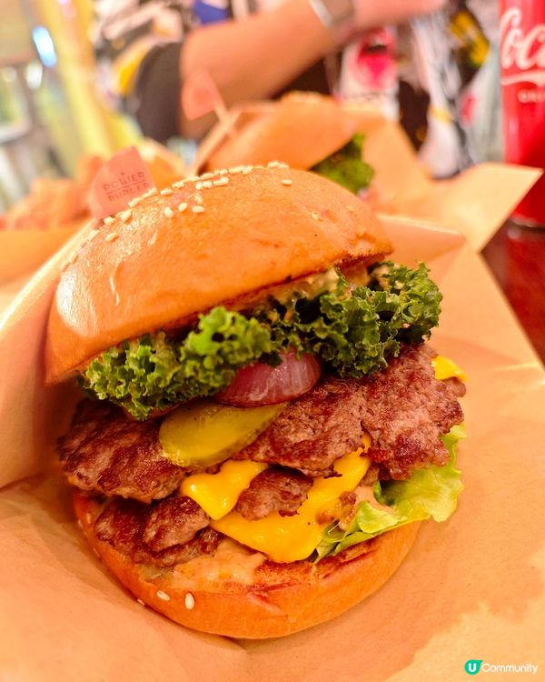 深水埗必食！貓店長坐鎮嘅小店😻🍔