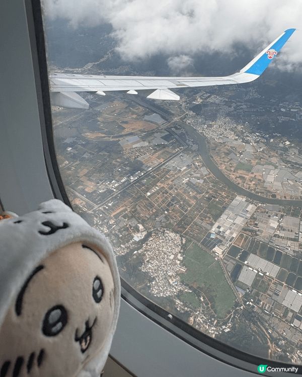 是去雲南的旅遊，每當有打卡，有景點時，兔兔同古本屋就出嚟影相...