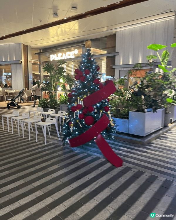 深圳卓悅中心泰國餐廳泰香米，性價比很高，當日叫了泰式豬頸肉、...