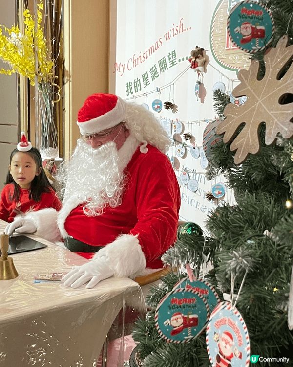 2024年聖誕節於薈景吃聖誕自助餐，當中有聖誕老人環節非常適...