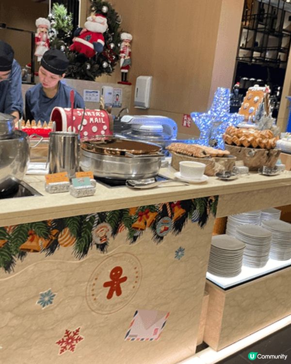 2024年聖誕節於薈景吃聖誕自助餐，當中有聖誕老人環節非常適...