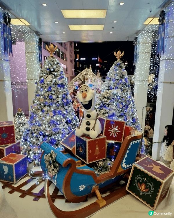 為了迎接聖誕，我帶著小朋友來到尖沙咀海港城，投入由香港迪士尼...