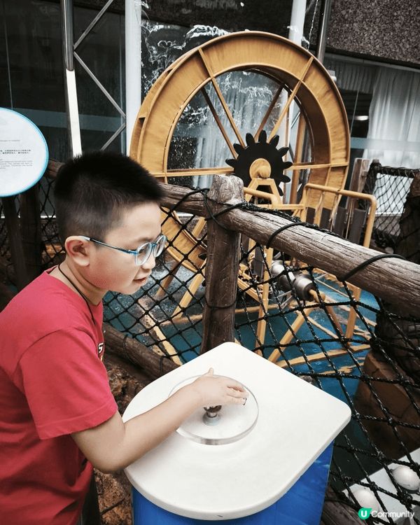 親子深圳一天遊，參觀深圳科學館，多野睇、多野玩，仲有導師講解...