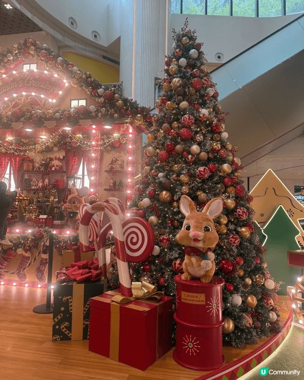 康城商場的商場佈置十分漂亮＇適合打卡，不論大人或小朋友＇甚至...