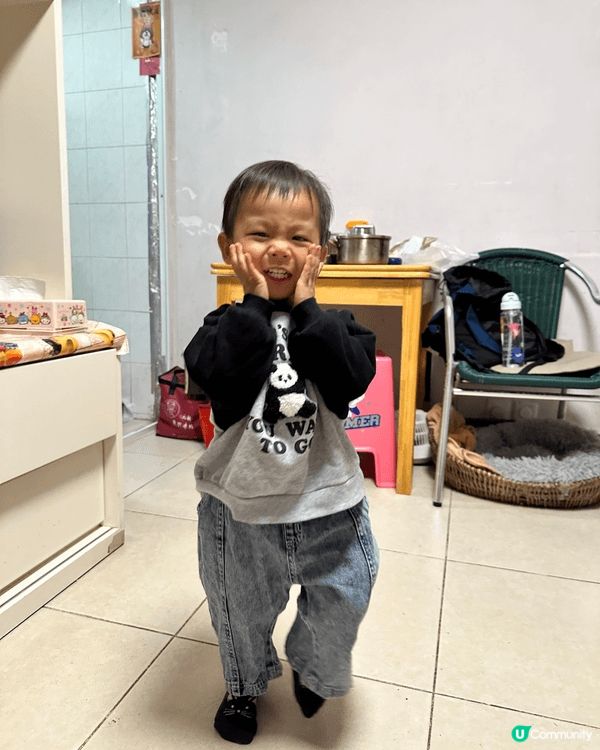 臨近聖誕節，介紹朋友認識聖誕節，出發睇睇聖誕樹