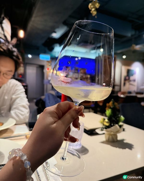 灣仔海鮮浪漫晚餐😍！拍拖首選！