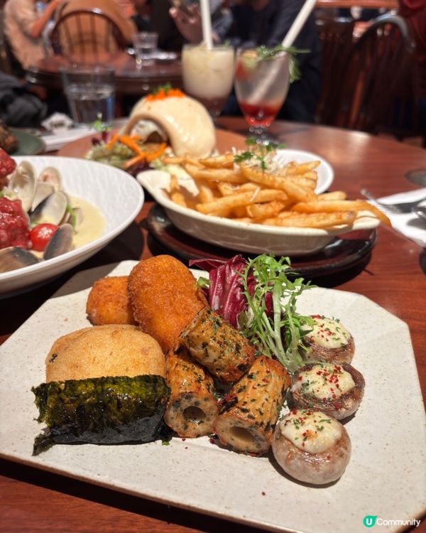 收工醫肚！尖咀喫茶店🤤 芝士蛋包飯超正！