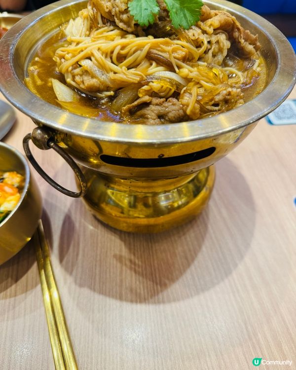 ＄32.9韓式石鍋牛肉醬拌飯、任食泡菜及海帶湯😋