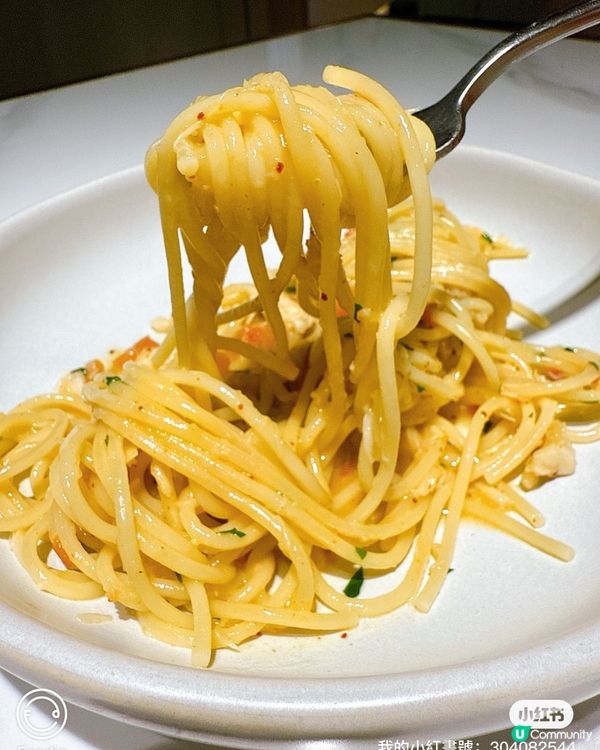 中環法餐小確幸！閨蜜撐枱腳😋📸