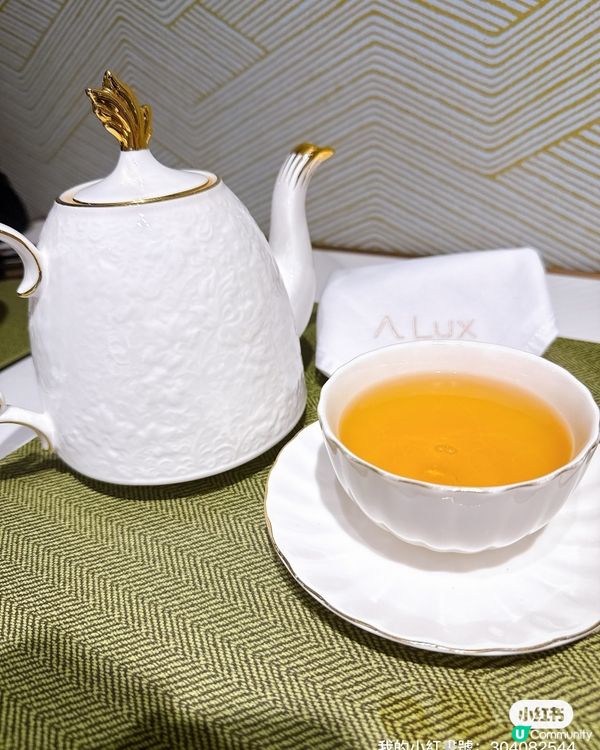 中環法餐小確幸！閨蜜撐枱腳😋📸