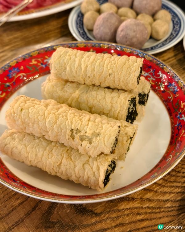 七十年代風裝修火鍋店，抵食二人套餐