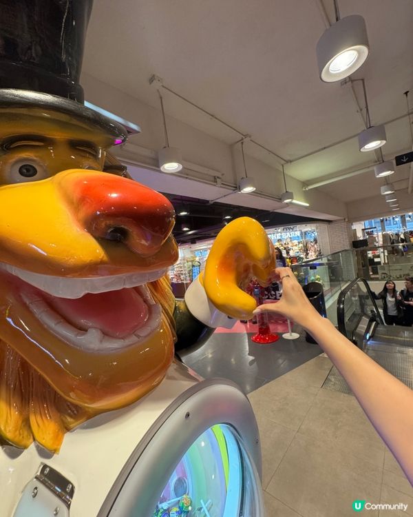 荔枝角嘅D2 place真係好好行,有好多hand-made...