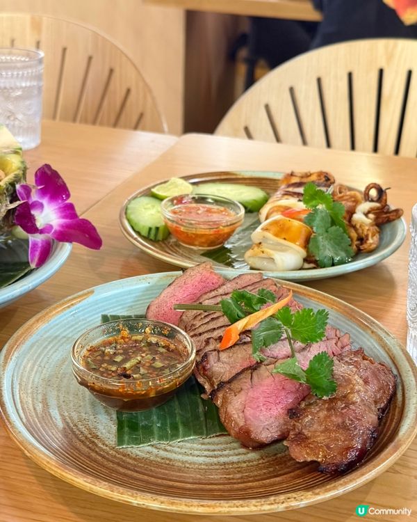 「系少有會加泰國臘腸入菠蘿炒飯既香港泰國餐廳🥹👍🏻」